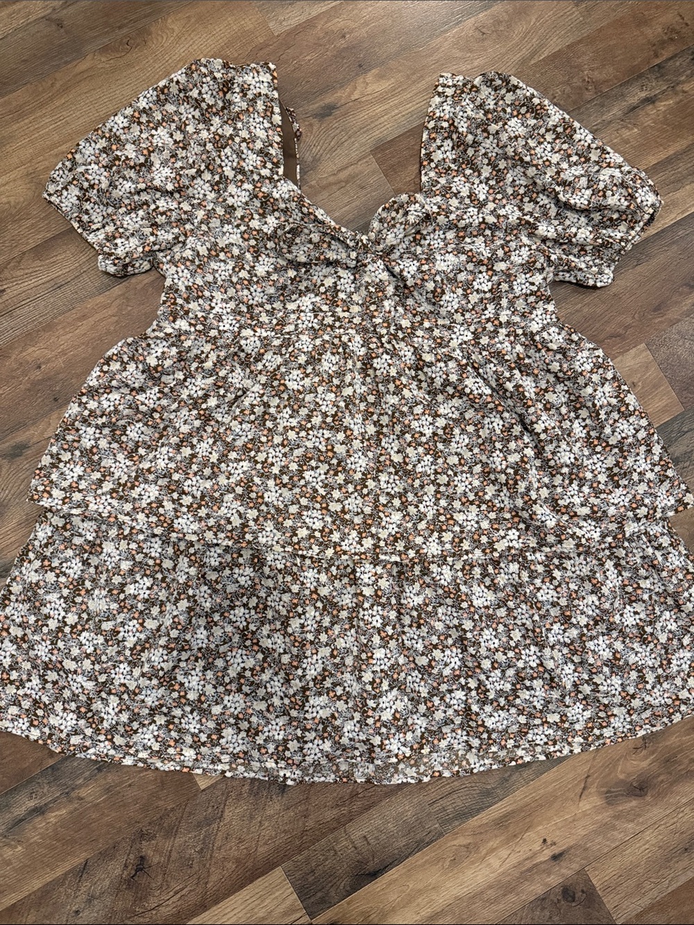 ARULA Brown and Cream Floral Puff-Sleeve Tunic